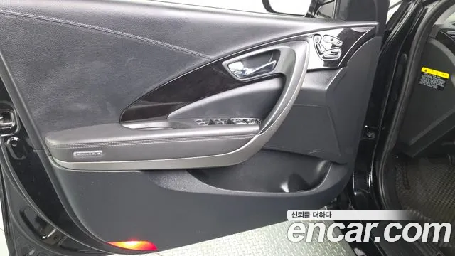 Hyundai Grandeur 2014 thumb 10