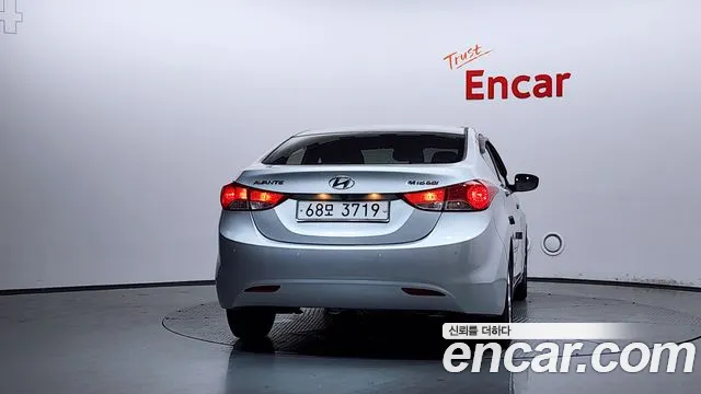 Hyundai Avante 2011 thumb 9