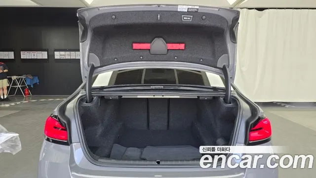 BMW 5 серии 2022 thumb 12