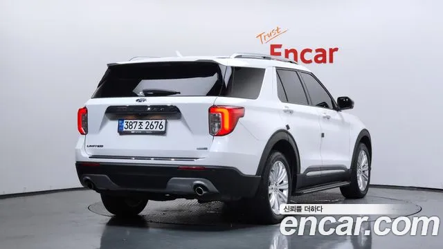 Ford Explorer 2020 thumb 6