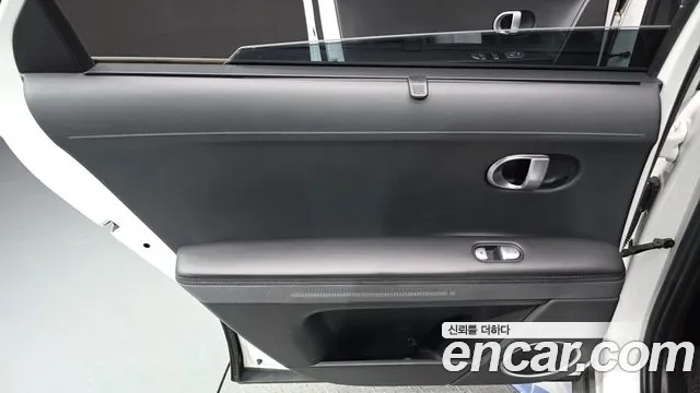 Hyundai Ioniq5 2022 thumb 4