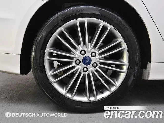 Ford Fusion 2013 thumb 10