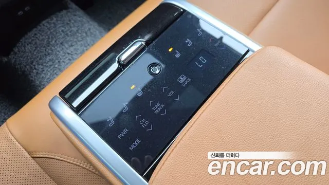 Toyota Camry 2025 thumb 6