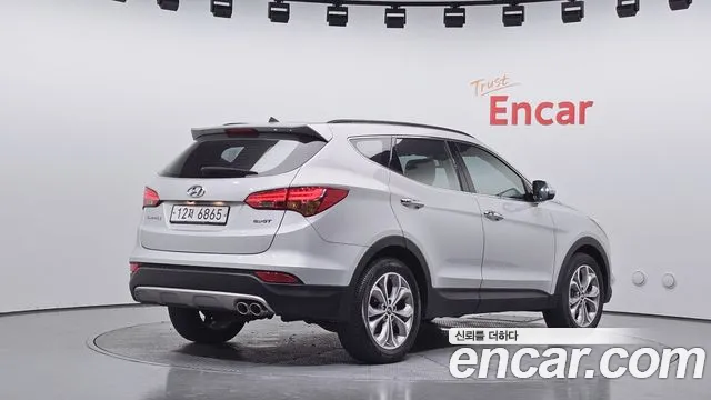 Hyundai Santa Fe 2015 thumb 9