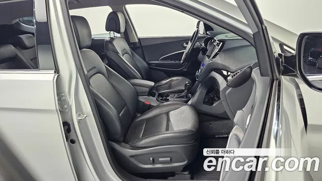 Hyundai Santa Fe 2015 thumb 3