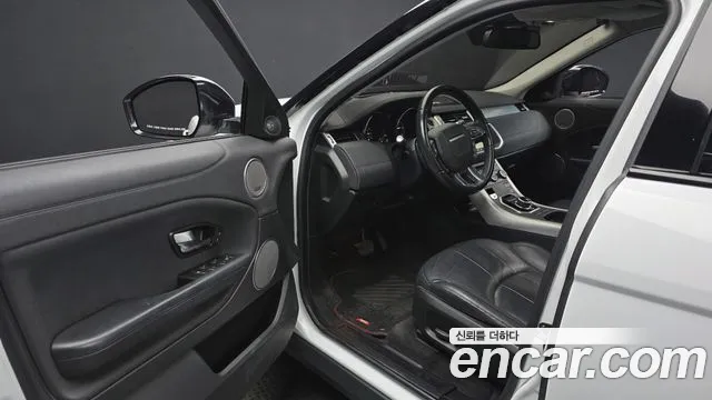 Land Rover Range Rover Evoque 2018 thumb 10