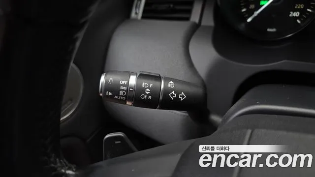 Land Rover Range Rover Evoque 2018 thumb 4