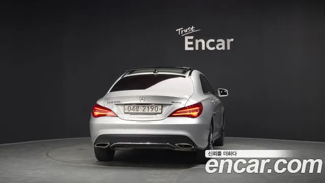 Mercedes-Benz CLA 2017 thumb 12