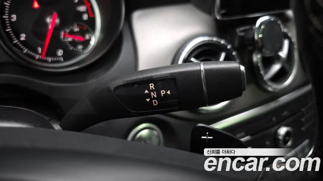 Mercedes-Benz CLA 2017 thumb 5