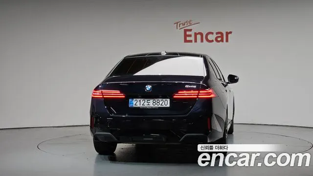 BMW 5 серии 2025 thumb 4