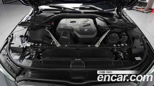 BMW 5 серии 2025 thumb 2
