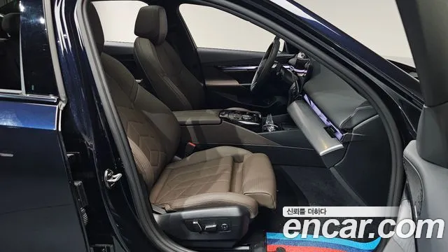 BMW 5 серии 2025 thumb 7