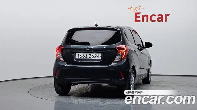 Chevrolet Spark 2022 thumb 2