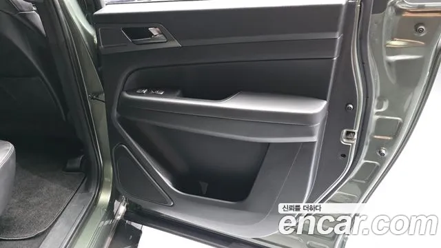 KG_Mobility_Ssangyong Rexton 2022 thumb 7