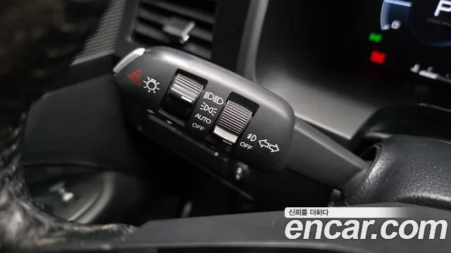 KG_Mobility_Ssangyong Rexton 2022 thumb 5