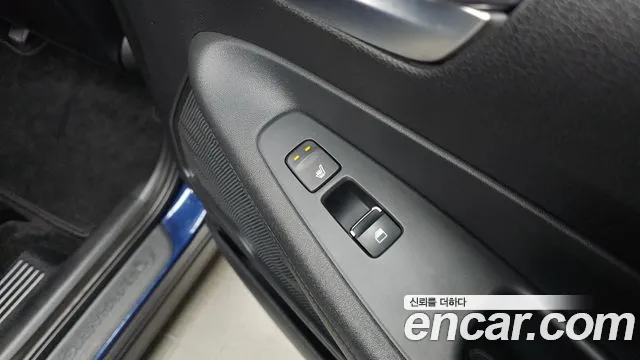 Hyundai Santa Fe 2020 thumb 10