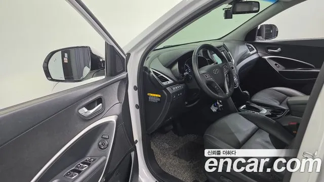 Hyundai Santafe 2017 thumb 7