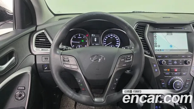 Hyundai Santafe 2017 thumb 3