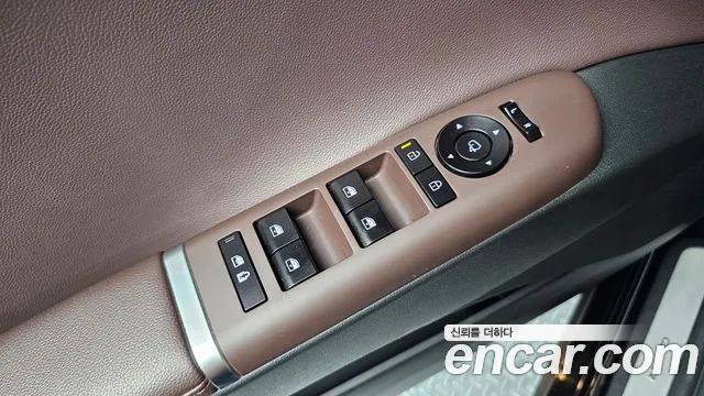 Hyundai Grandeur 2023 thumb 4