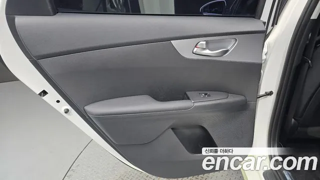 Kia K3 2023 thumb 9