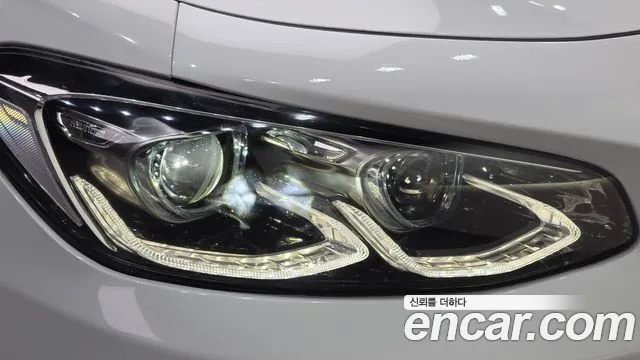 Hyundai Grandeur 2017 thumb 2