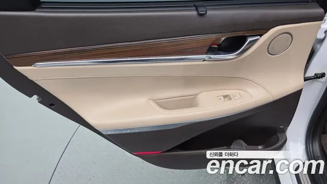 Hyundai Grandeur 2017 thumb 12