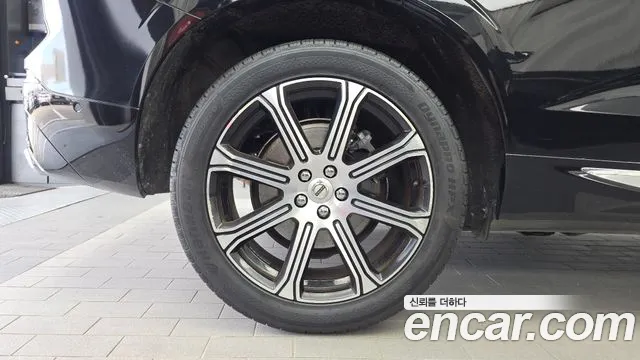 Volvo XC60 2021 thumb 7