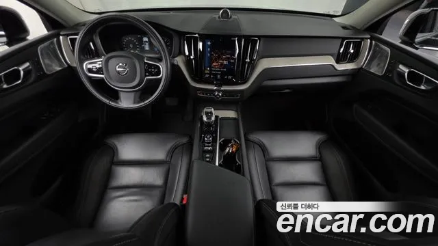 Volvo XC60 2021 thumb 12