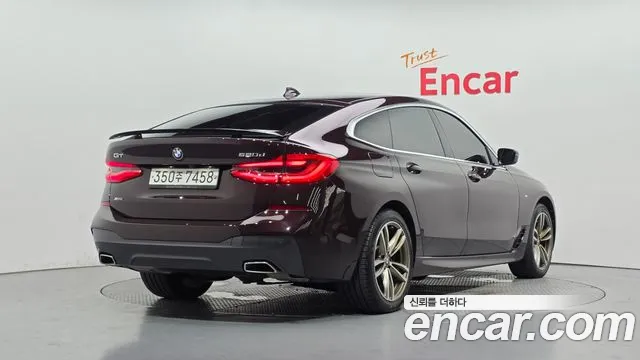 BMW 6 серии Gran Turismo 2020 thumb 8
