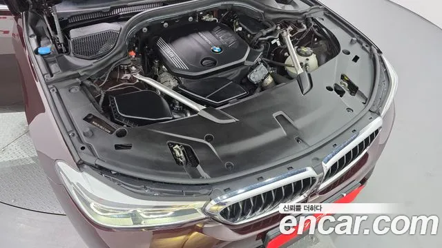 BMW 6 серии Gran Turismo 2020 thumb 4