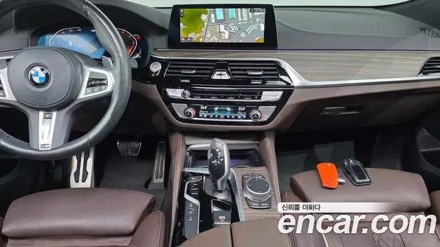BMW 6 серии Gran Turismo 2020 thumb 11