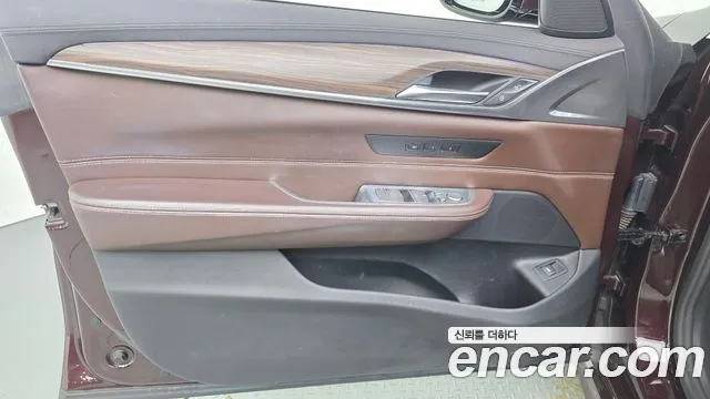 BMW 6 серии Gran Turismo 2020 thumb 3
