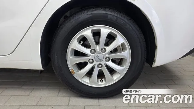 Kia K3 2013 thumb 7