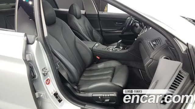 BMW 6-Series 2012 thumb 11
