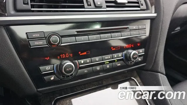 BMW 6-Series 2012 thumb 12