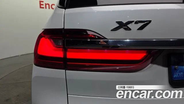 BMW X7 2022 thumb 6