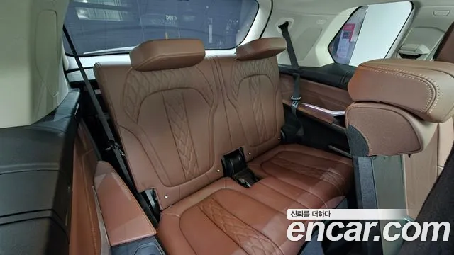 BMW X7 2022 thumb 4