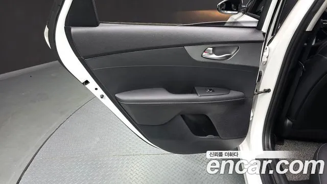 Kia K3 2019 thumb 9