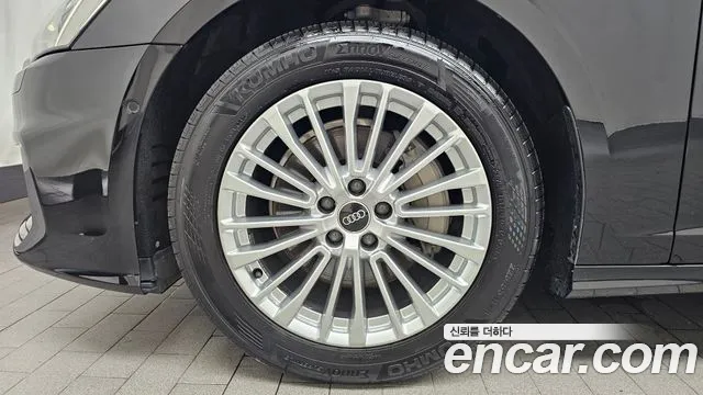 Audi A6 2021 thumb 11