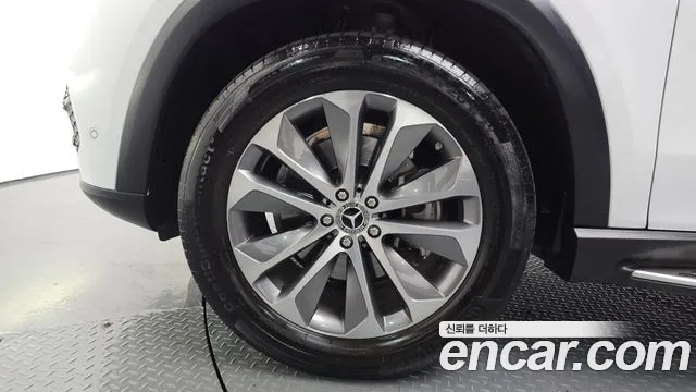 Mercedes-Benz E-Класс 2023 thumb 9