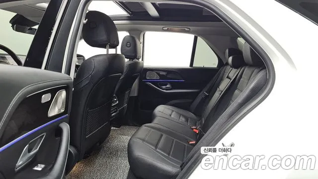 Mercedes-Benz E-Класс 2023 thumb 8