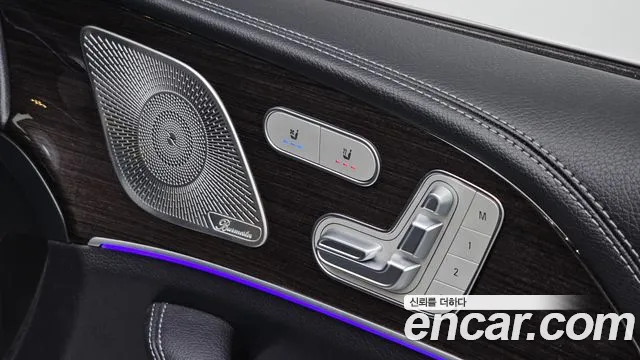 Mercedes-Benz E-Класс 2023 thumb 4