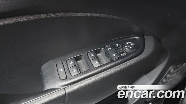 Hyundai Venue 2023 thumb 8