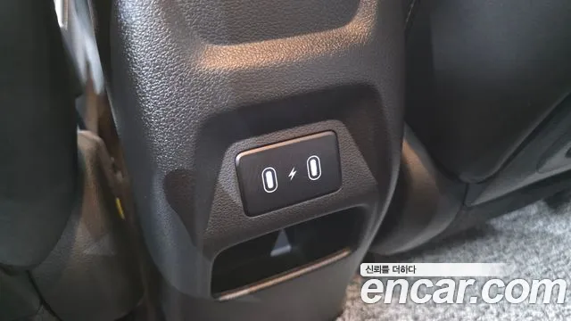 Hyundai Venue 2023 thumb 4