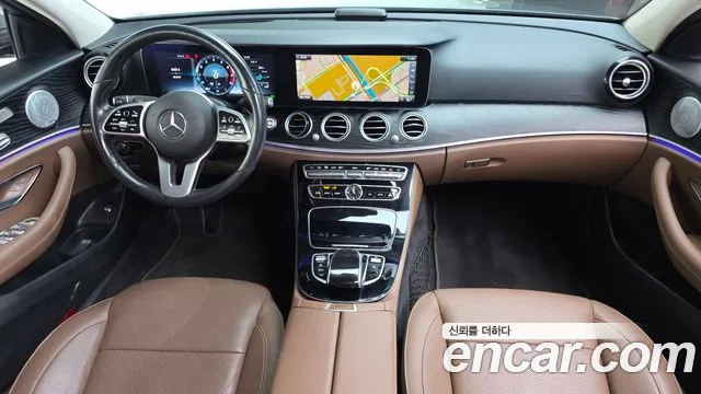 Mercedes-Benz E-Class 2020 thumb 10