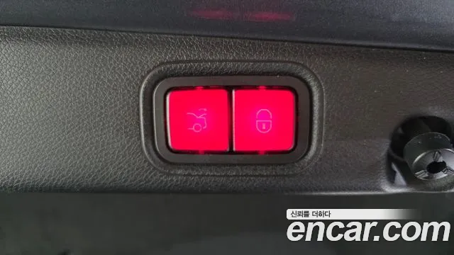 Mercedes-Benz E-Class 2020 thumb 7