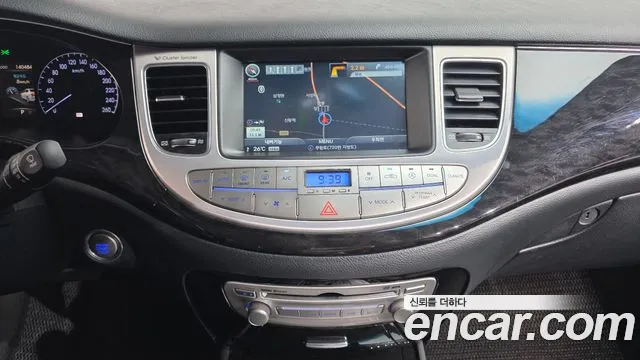 Hyundai Genesis 2013 thumb 11