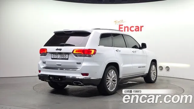 Jeep Grand Cherokee 2018 thumb 3