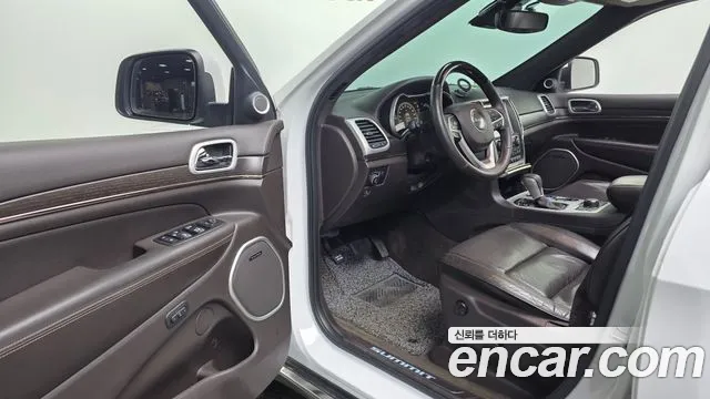 Jeep Grand Cherokee 2018 thumb 5