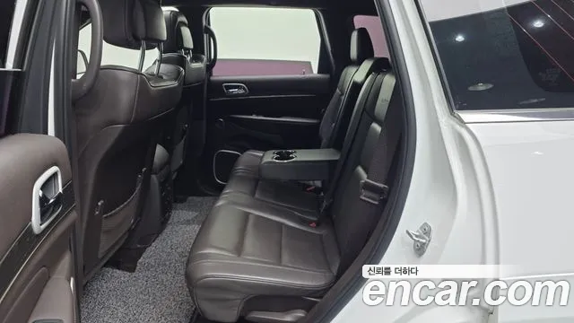 Jeep Grand Cherokee 2018 thumb 8